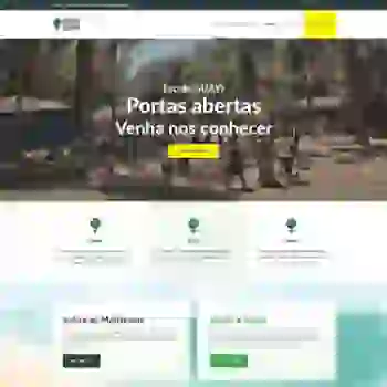 Tela da pagina inicial do Website da Escola Guayi mostrando o menu, o banner e blocos de matricula e apoio a escola